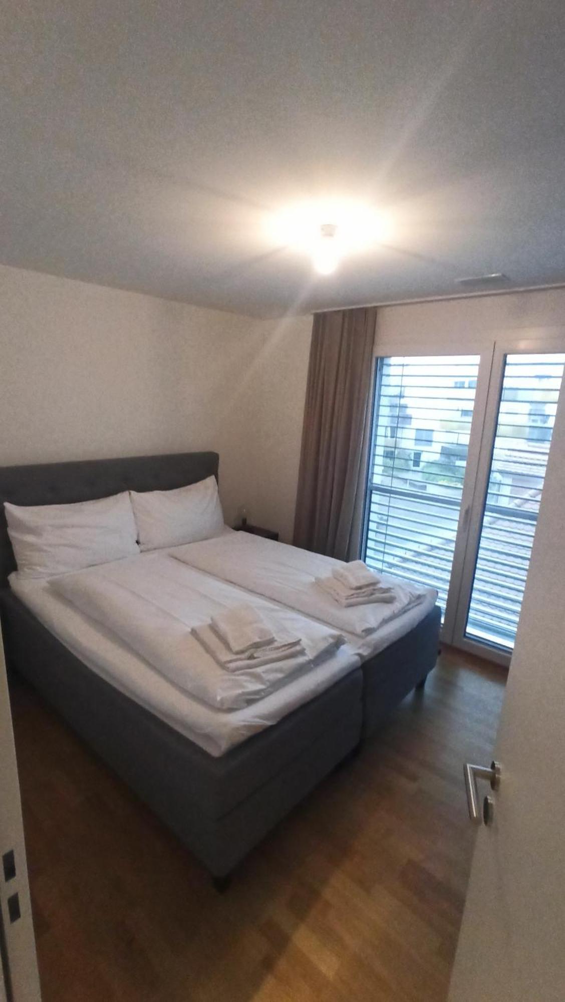 Apartment Spedition 툰 외부 사진